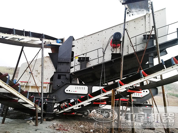 山東用戶石灰石加工現場圖1 山東用戶石灰石加工現場圖1