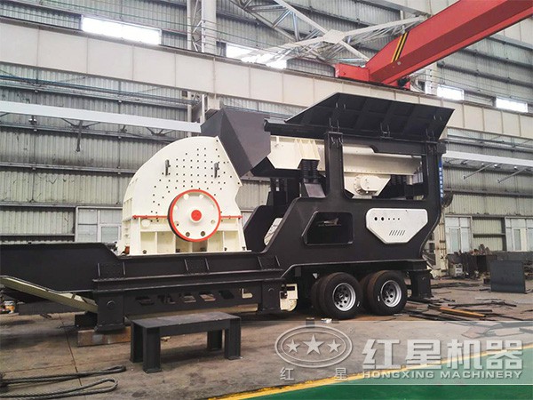 搭重錘破的移動(dòng)碎石機(jī) 搭重錘破的移動(dòng)碎石機(jī)