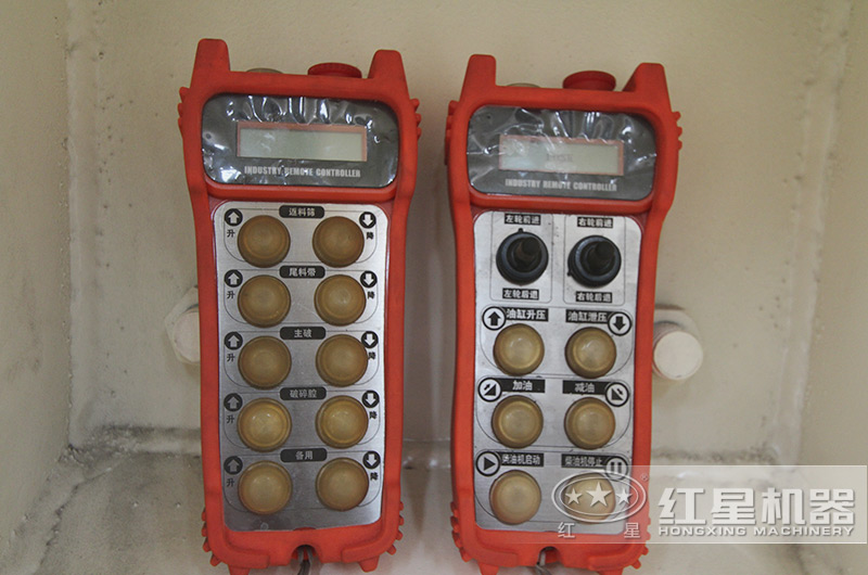 遙控操作行走,大型環(huán)保車載移動(dòng)磕石機(jī)高度智能化