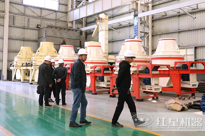 客戶來設(shè)備生產(chǎn)車間參觀考察 客戶來設(shè)備生產(chǎn)車間參觀考察