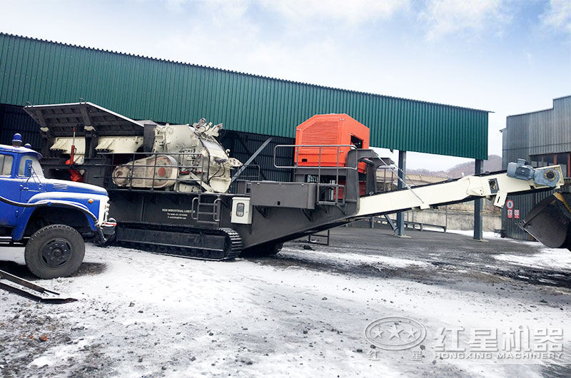 移動式煤炭破碎機圖片，俄羅斯客戶現(xiàn)場