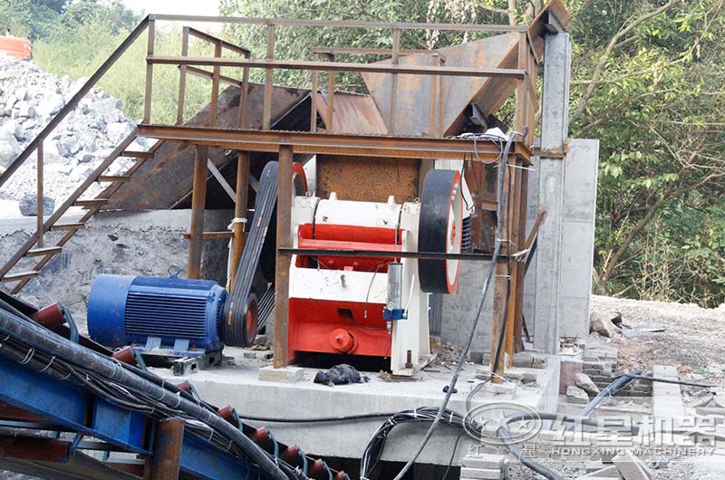 顎式破碎機(jī)_進(jìn)料粒度大 顎式破碎機(jī)_進(jìn)料粒度大