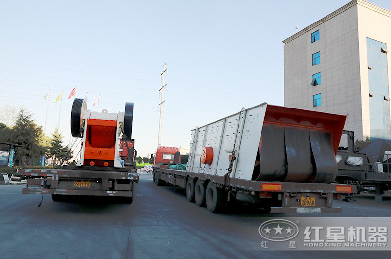 石子破碎機(jī)發(fā)貨現(xiàn)場(chǎng)圖 石子破碎機(jī)發(fā)貨現(xiàn)場(chǎng)圖