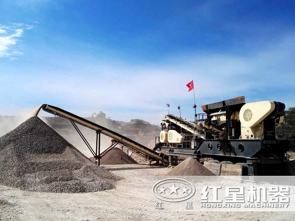 新一代移動碎石機(jī)作業(yè)現(xiàn)場圖 新一代移動碎石機(jī)作業(yè)現(xiàn)場圖