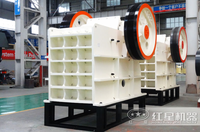 鄂式破碎機時產1-2200t/h，進料125-1200mm