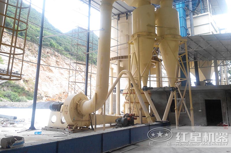 高壓輥磨機(jī)作業(yè)現(xiàn)場(chǎng)圖片 高壓輥磨機(jī)作業(yè)現(xiàn)場(chǎng)圖片