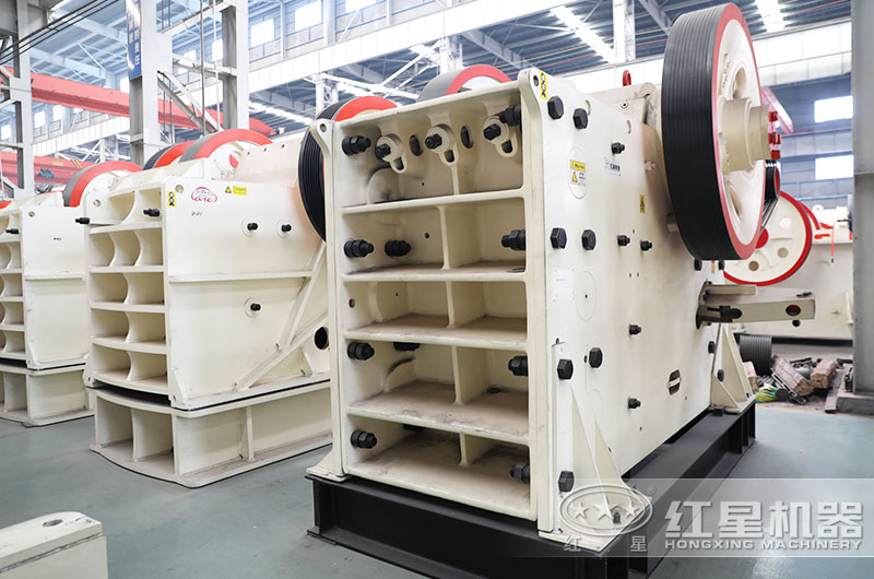 固定式廢舊紅磚粉碎機(jī)圖片 固定式廢舊紅磚粉碎機(jī)圖片