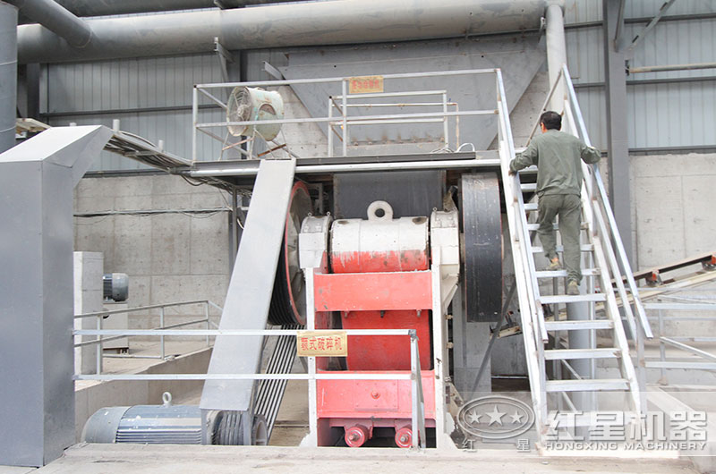 顎破機(jī)工作現(xiàn)場實(shí)拍圖 顎破機(jī)工作現(xiàn)場實(shí)拍圖