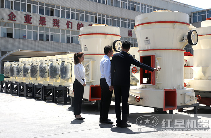 用戶考察方解石磨粉機(jī) 用戶考察方解石磨粉機(jī)