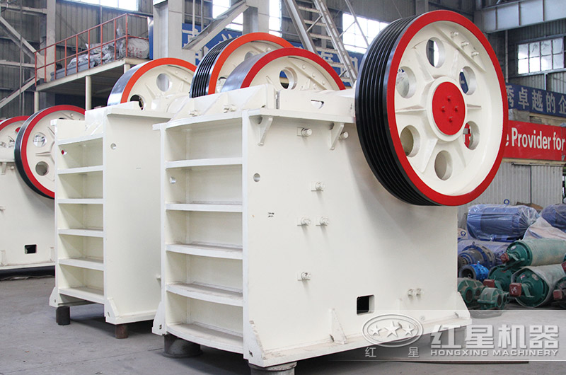 PE-1000×1200顎式破碎機(jī)圖片 PE-1000×1200顎式破碎機(jī)圖片