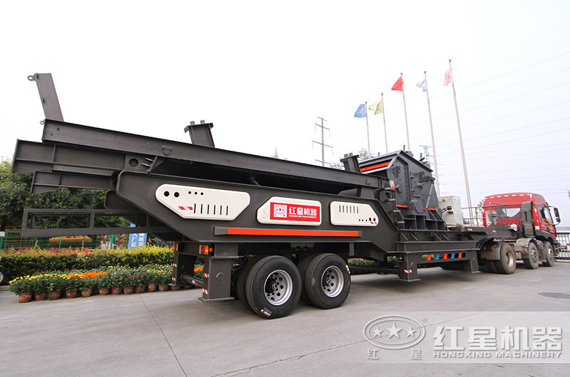 中細碎輪胎移動破碎站直接開往客戶現場 中細碎輪胎移動破碎站直接開往客戶現場