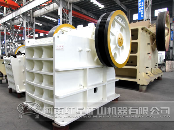 葉臘石顎式破碎機(jī) 葉臘石顎式破碎機(jī)