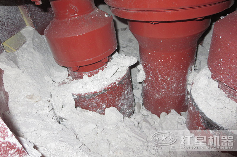 超細(xì)磨粉機(jī)內(nèi)部