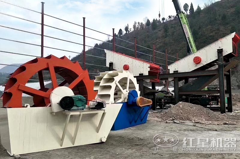 輪斗洗砂機(jī)安裝現(xiàn)場(chǎng) 輪斗洗砂機(jī)安裝現(xiàn)場(chǎng)
