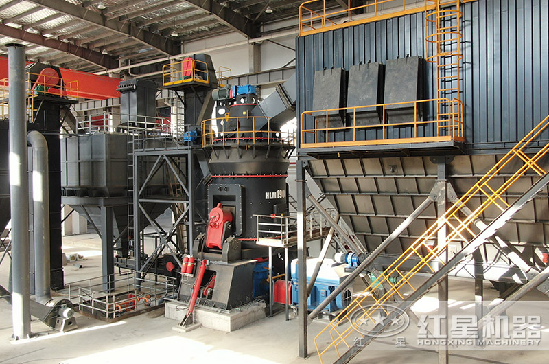 日產(chǎn)300噸石膏粉生產(chǎn)現(xiàn)場